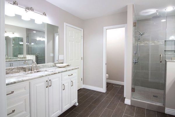 kích thước gương nhà tắm