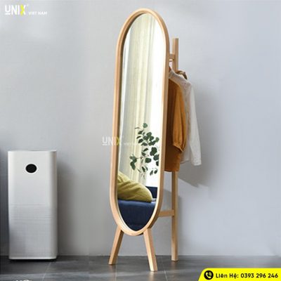 Gương đứng toàn thân giá treo đang là sản phẩm được nhiều bạn trẻ yêu thích